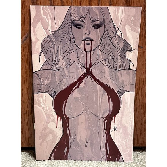 VAMPIRELLA #1 SEDUCTION OF INNOCENT ARTGERM EXCLUSIVE VIRGIN COVER LTD 1/400 NM+ - Picture 1 of 4